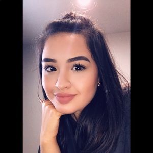 Meet your Posher, Aylin